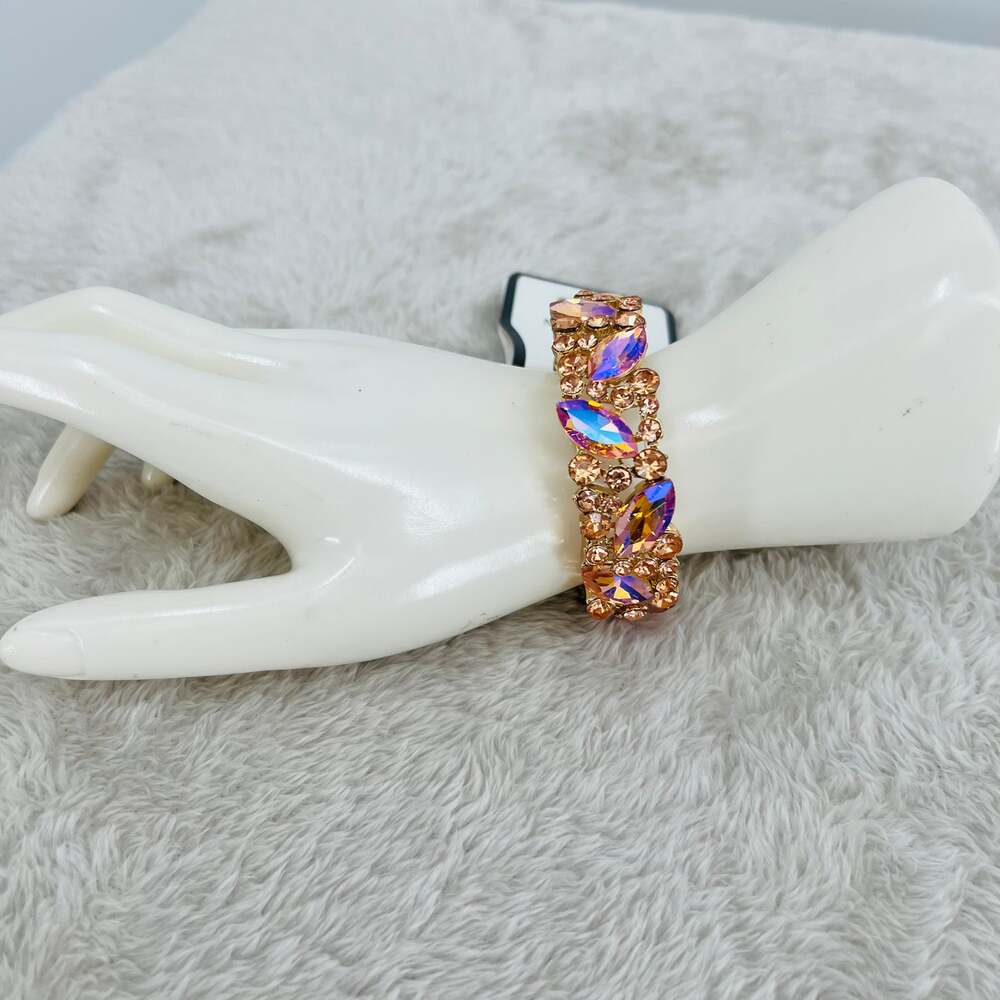 CATHERINE MALANDRINO Gold Tone Stretch Bracelet Peach Pink Crystals OS NWT